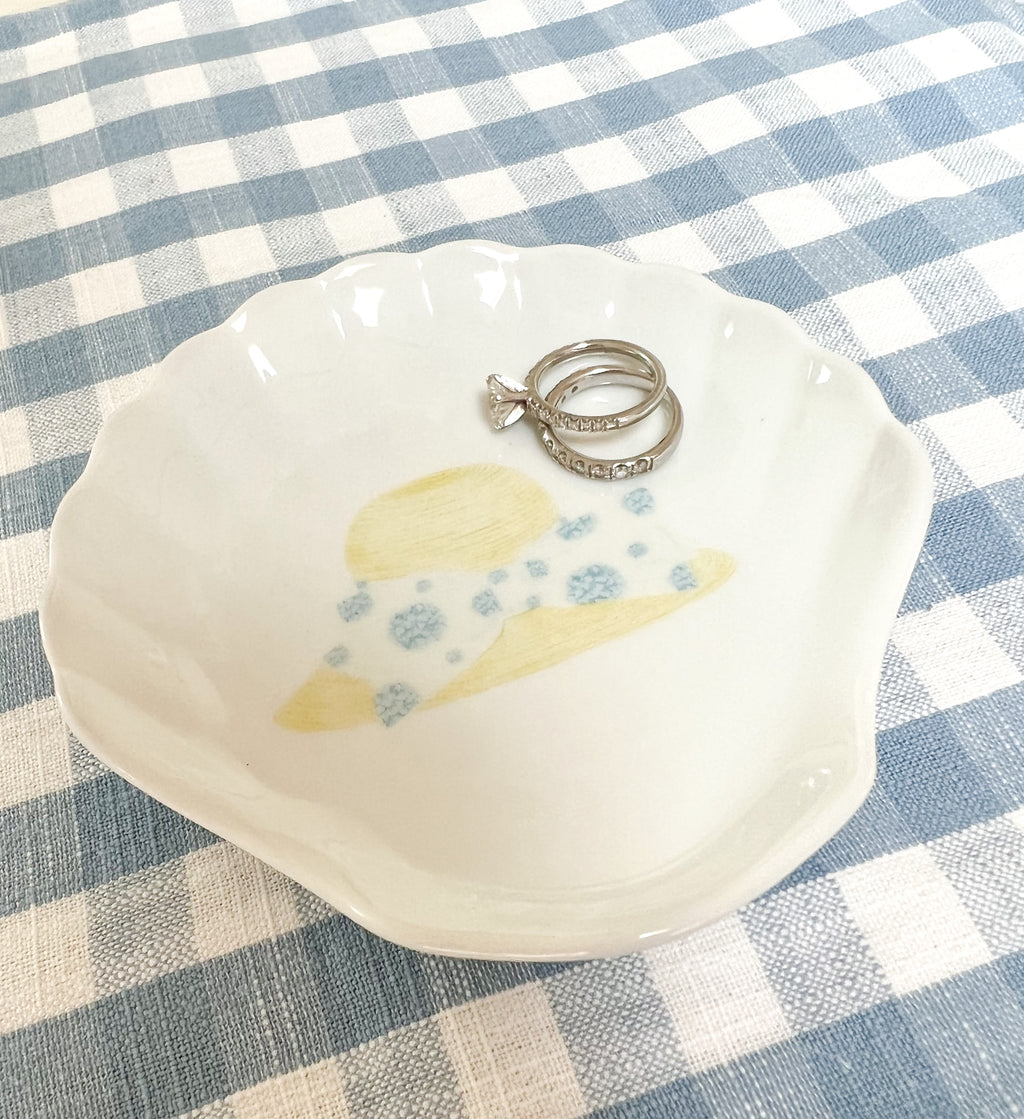 Hydrangea Beach Hat Ceramic Shell Ring Dish